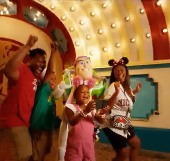 The Ball family for Disneyland! We hope all kids got to enjoy the fun of Disneyland this past summer! #palomafamily #…